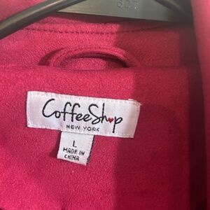 Very pretty women’s jacket in perfect size condition L